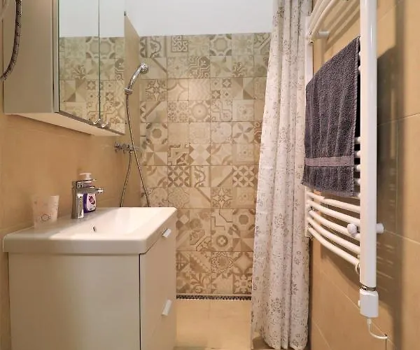 Roxy 4-b * Βουδαπέστη