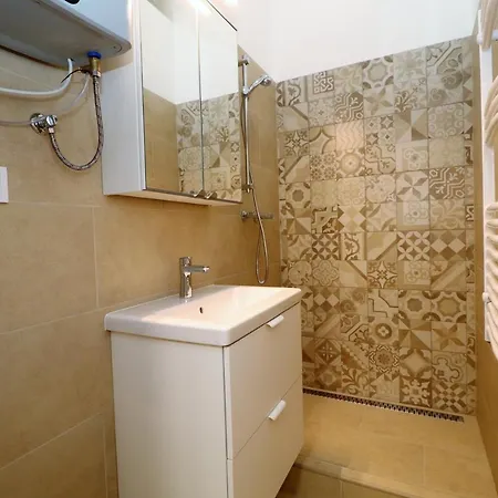 Appartement Roxy 4-b *